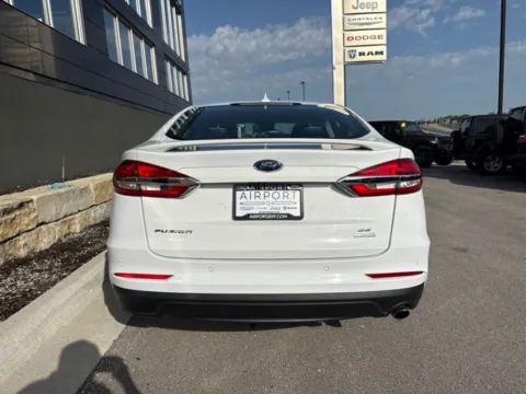 More photos of 2020 Ford Fusion SE at Airport Chrysler Dodge Jeep Ram, MO