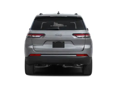 More photos of 2027 Jeep Grand Cherokee L Limited at Airport Chrysler Dodge Jeep Ram, MO