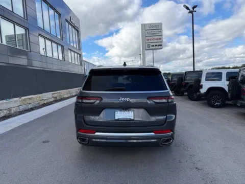 More photos of 2023 Jeep Grand Cherokee L Summit at Airport Chrysler Dodge Jeep Ram, MO