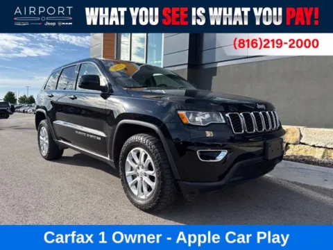Black 2022 Jeep Grand Cherokee WK Laredo E for sale in Platte City, MO
