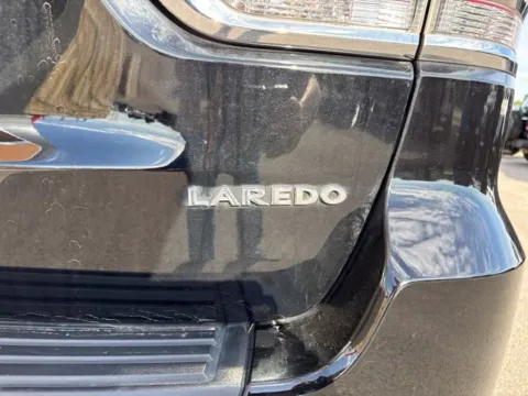 More photos of 2022 Jeep Grand Cherokee WK Laredo E at Airport Chrysler Dodge Jeep Ram, MO
