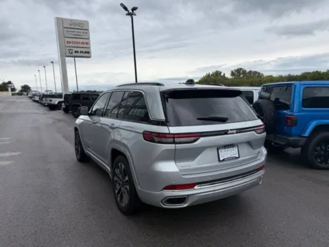 More photos of 2024 Jeep Grand Cherokee Overland at Airport Chrysler Dodge Jeep Ram, MO