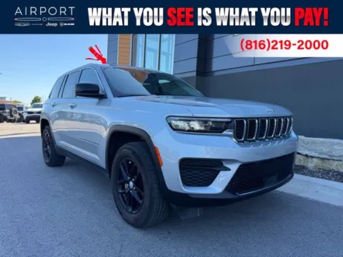 Silver 2024 Jeep Grand Cherokee Laredo X for sale in Platte City, MO