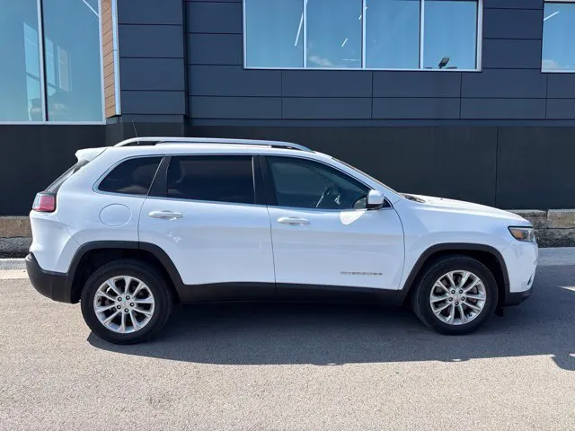 Used 2019 Jeep Cherokee Latitude with VIN 1C4PJLCB7KD366043 for sale in Kansas City