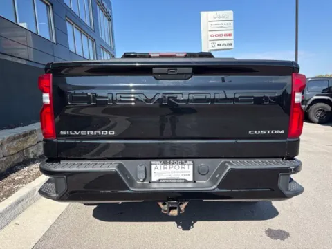 More photos of 2021 Chevrolet Silverado 1500 Custom at Airport Chrysler Dodge Jeep Ram, MO