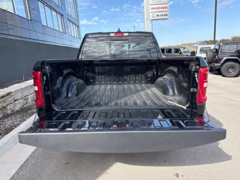 More photos of 2027 Ram 1500 Laramie at Airport Chrysler Dodge Jeep Ram, MO