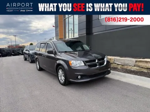 Gray 2020 Dodge Grand Caravan SXT for sale in Platte City, MO