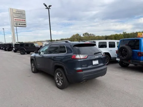 More photos of 2020 Jeep Cherokee Latitude Plus at Airport Chrysler Dodge Jeep Ram, MO