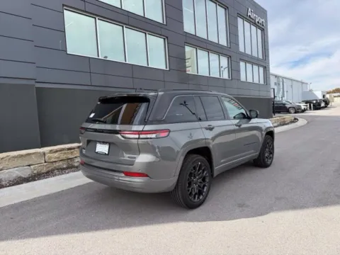Another view of 2027 Jeep Grand Cherokee Summit for sale in Platte City, MO at Airport Chrysler Dodge Jeep Ram