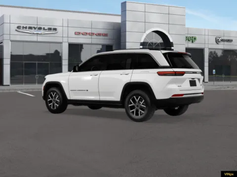 More photos of 2027 Jeep Grand Cherokee Laredo X at Airport Chrysler Dodge Jeep Ram, MO