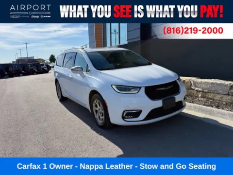 White 2021 Chrysler Pacifica Limited for sale in Platte City, MO