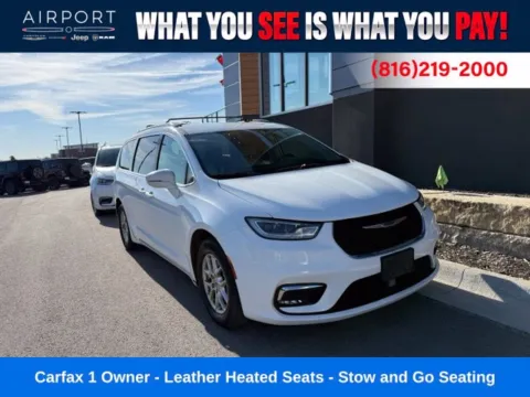 White 2021 Chrysler Pacifica Touring L for sale in Platte City, MO