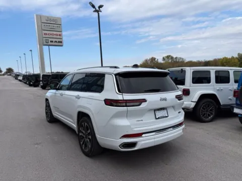 More photos of 2023 Jeep Grand Cherokee L Overland at Airport Chrysler Dodge Jeep Ram, MO