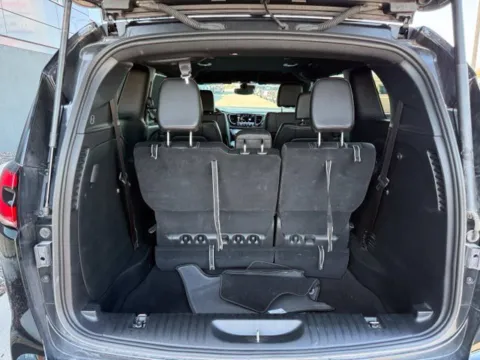 More photos of 2026 Chrysler Pacifica Select at Airport Chrysler Dodge Jeep Ram, MO