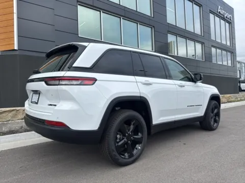 Another view of 2025 Jeep Grand Cherokee Limited for sale in Platte City, MO at Airport Chrysler Dodge Jeep Ram