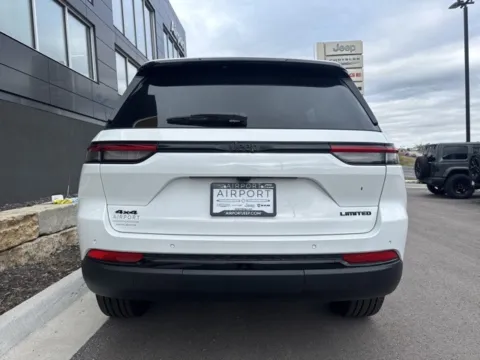 More photos of 2025 Jeep Grand Cherokee Limited at Airport Chrysler Dodge Jeep Ram, MO