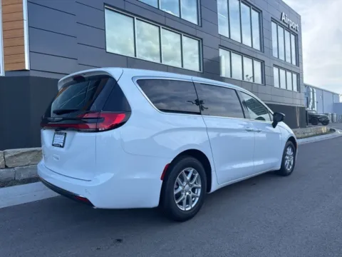 Another view of 2026 Chrysler Pacifica Select for sale in Platte City, MO at Airport Chrysler Dodge Jeep Ram