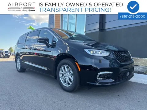 Black 2026 Chrysler Pacifica Select for sale in Platte City, MO