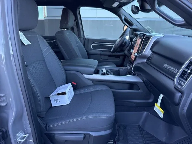 2026 RAM 2500 Big Horn - Photo 10