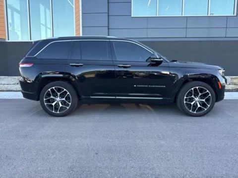 Photos of 2022 Jeep Grand Cherokee Summit for sale in Platte City, MO at Airport Chrysler Dodge Jeep Ram