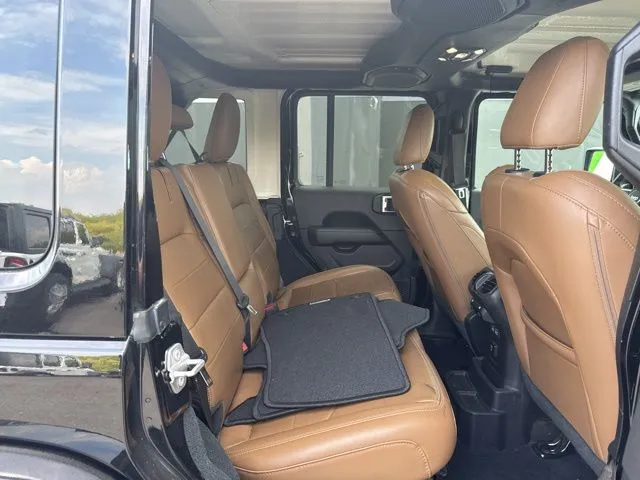 2022 Jeep Wrangler Unlimited Sahara 4XE - Photo 11