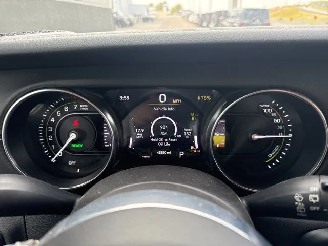 2022 Jeep Wrangler Unlimited Sahara 4XE - Photo 15
