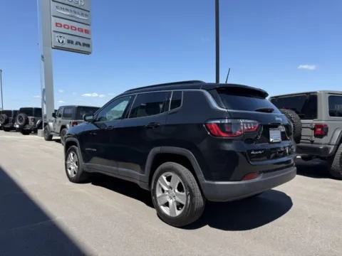 More photos of 2022 Jeep Compass Latitude at Airport Chrysler Dodge Jeep Ram, MO
