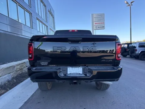 More photos of 2025 Ram 2500 Big Horn at Airport Chrysler Dodge Jeep Ram, MO
