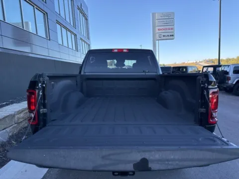 More photos of 2025 Ram 2500 Big Horn at Airport Chrysler Dodge Jeep Ram, MO