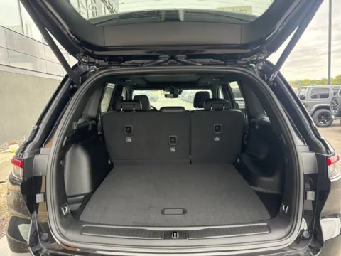 More photos of 2025 Jeep Grand Cherokee Limited at Airport Chrysler Dodge Jeep Ram, MO