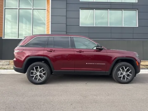 Photos of 2025 Jeep Grand Cherokee Limited for sale in Platte City, MO at Airport Chrysler Dodge Jeep Ram