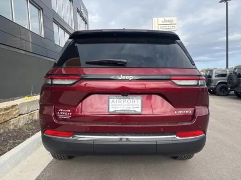 More photos of 2025 Jeep Grand Cherokee Limited at Airport Chrysler Dodge Jeep Ram, MO