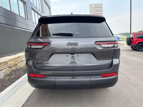 More photos of 2025 Jeep Grand Cherokee L Altitude X at Airport Chrysler Dodge Jeep Ram, MO