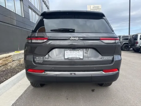 More photos of 2025 Jeep Grand Cherokee Limited at Airport Chrysler Dodge Jeep Ram, MO