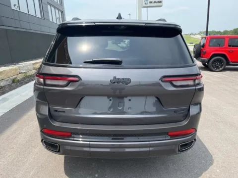 More photos of 2025 Jeep Grand Cherokee L Summit at Airport Chrysler Dodge Jeep Ram, MO