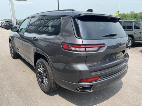 More photos of 2025 Jeep Grand Cherokee L Summit at Airport Chrysler Dodge Jeep Ram, MO