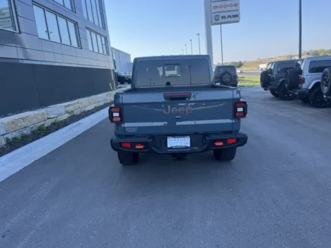 More photos of 2025 Jeep Gladiator Mojave at Airport Chrysler Dodge Jeep Ram, MO