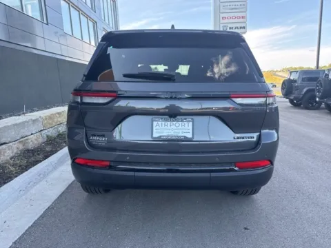 More photos of 2025 Jeep Grand Cherokee Limited at Airport Chrysler Dodge Jeep Ram, MO