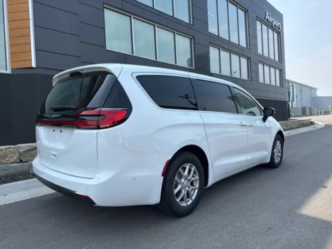 Another view of 2025 Chrysler Pacifica Select for sale in Platte City, MO at Airport Chrysler Dodge Jeep Ram