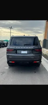 More photos of 2024 Jeep Wagoneer L Series II at Airport Chrysler Dodge Jeep Ram, MO