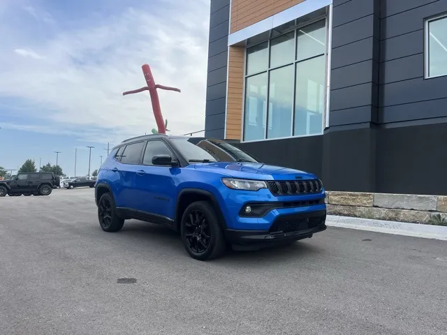 Used 2023 Jeep Compass Altitude with VIN 3C4NJDBN3PT508012 for sale in Kansas City