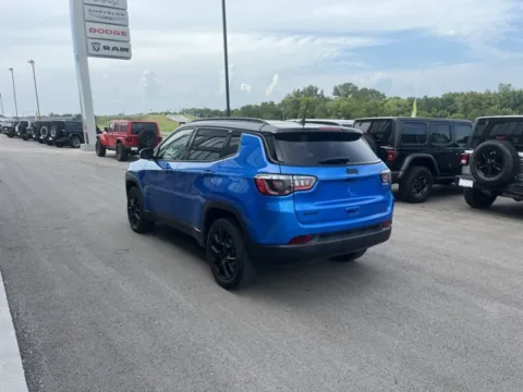 More photos of 2023 Jeep Compass Altitude at Airport Chrysler Dodge Jeep Ram, MO