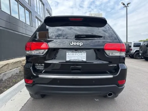 More photos of 2019 Jeep Grand Cherokee Limited at Airport Chrysler Dodge Jeep Ram, MO