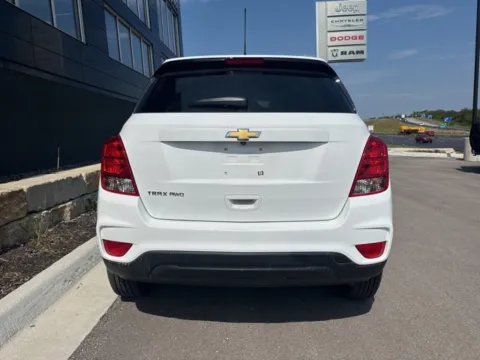 More photos of 2022 Chevrolet Trax LS at Airport Chrysler Dodge Jeep Ram, MO