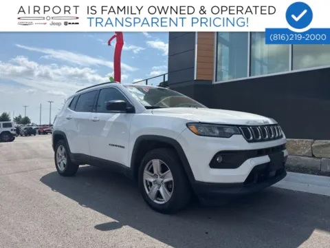 White 2022 Jeep Compass Latitude for sale in Platte City, MO