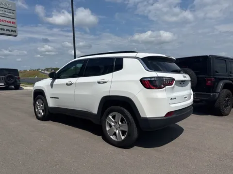 More photos of 2022 Jeep Compass Latitude at Airport Chrysler Dodge Jeep Ram, MO