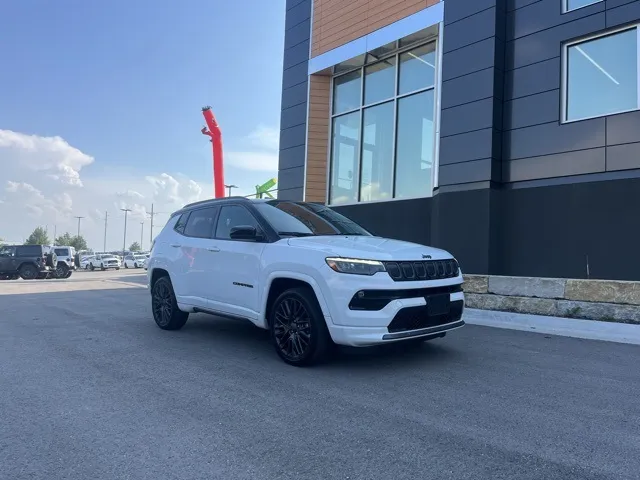 Used 2022 Jeep Compass High Altitude with VIN 3C4NJDCB9NT211215 for sale in Kansas City