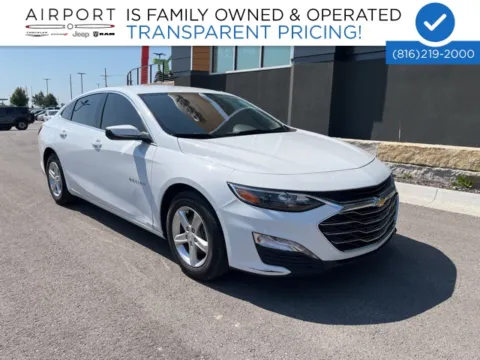 White 2022 Chevrolet Malibu LT for sale in Platte City, MO