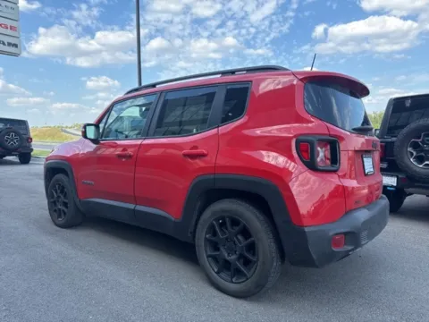 More photos of 2020 Jeep Renegade Altitude at Airport Chrysler Dodge Jeep Ram, MO