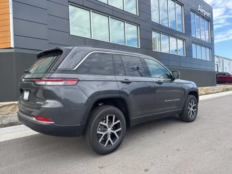 Another view of 2025 Jeep Grand Cherokee Limited for sale in Platte City, MO at Airport Chrysler Dodge Jeep Ram